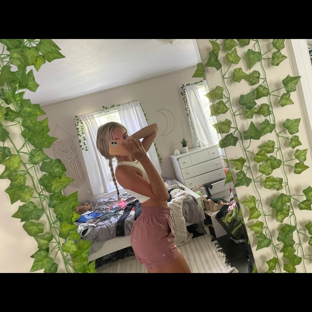 Lululemon 3’’ shorts in spiced chai